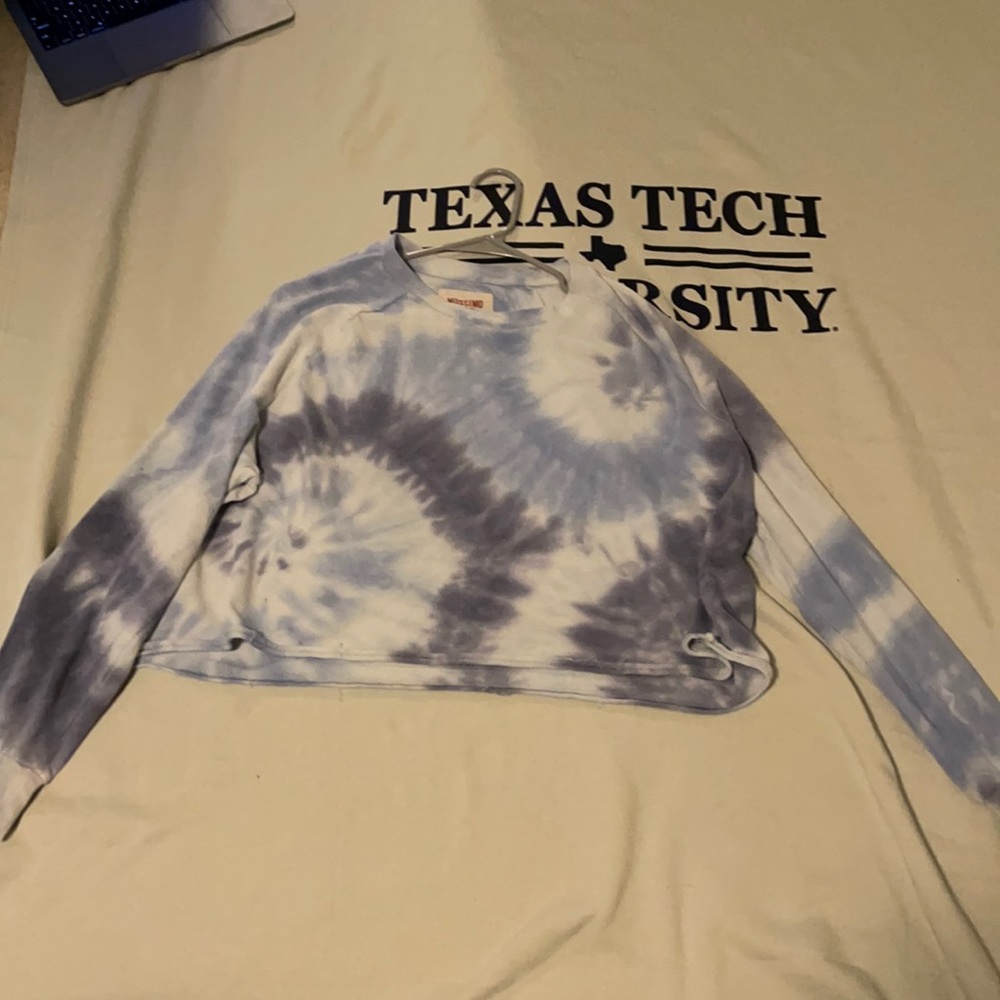 Tie-Dye Blue Long-Sleeve Crop Top